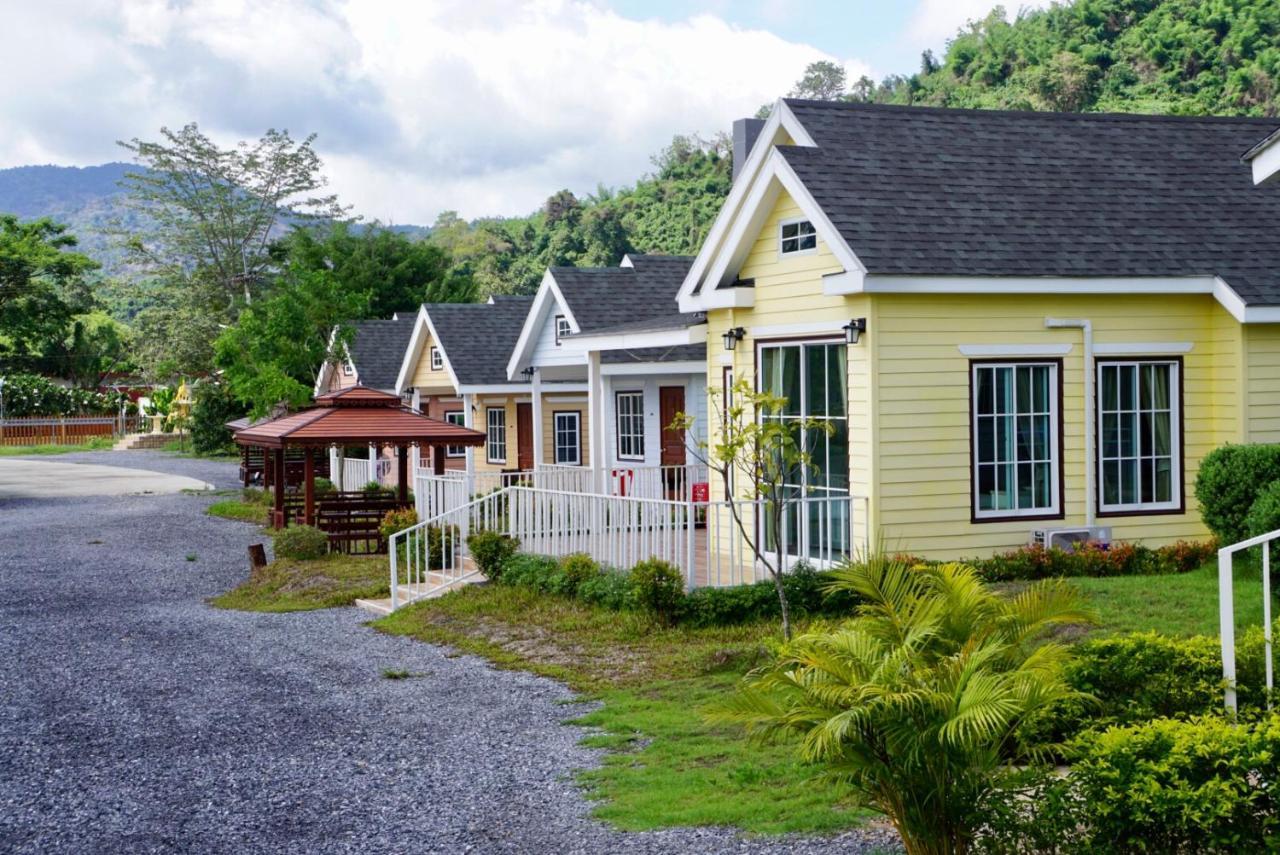 Evie Mae Resort Ban Cha-om Exteriör bild